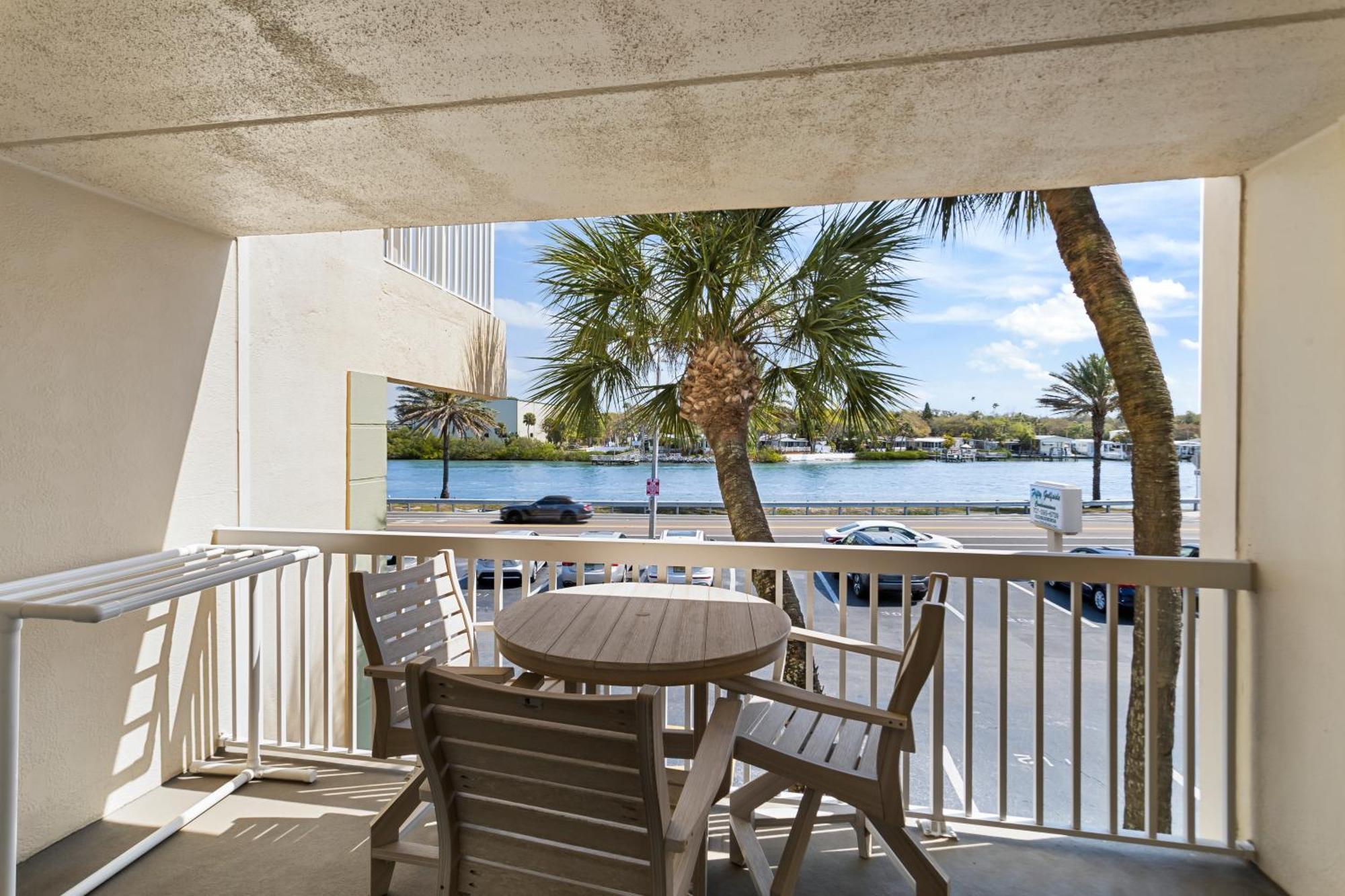 Fifty Gulfside Condominiums Clearwater Beach Esterno foto